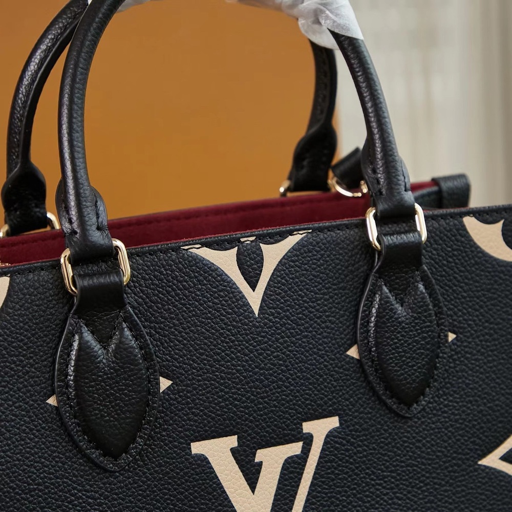 🏖️ Louis Vuitton Women ONTHEGO PM M45659 Bag - Picture 7 of 9